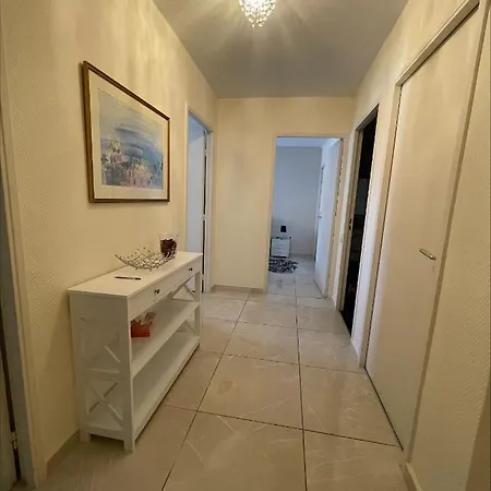 Maupassant 06 Apartment Cannes